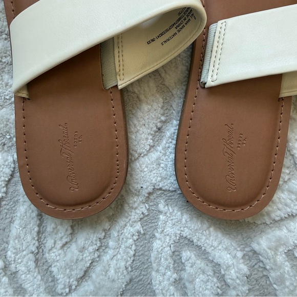 Universal Thread Size 9 Sandals 🤎 NEW WITHOUT TAGS - Picture 2 of 6